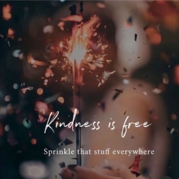 Altar’d State Top 💄💋 - Picture 7 of 8